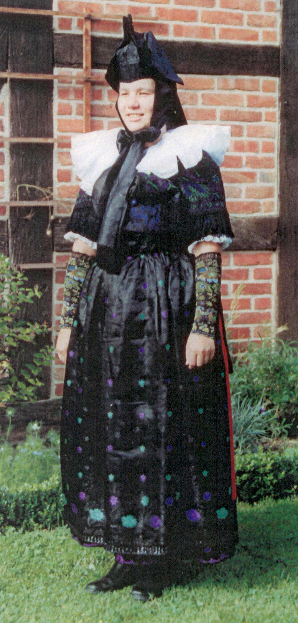 Apelerner Tracht rekonstruiert 2000